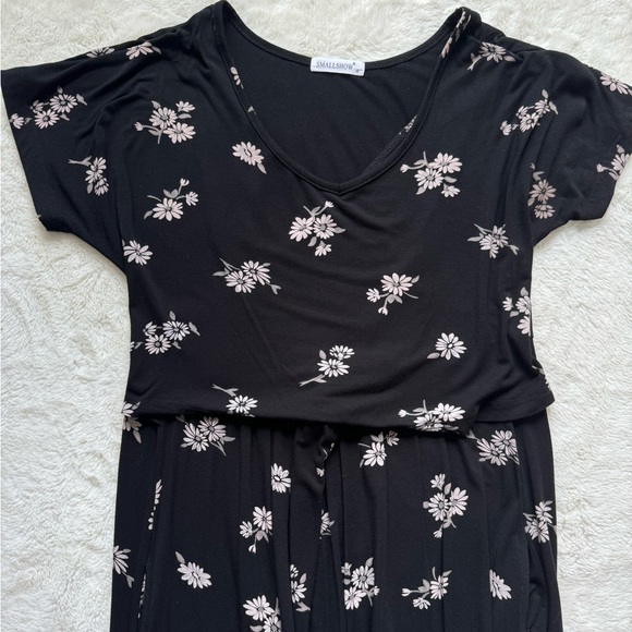 Maternity Maxi Dresses Black and White bundle - Picture 9 of 15